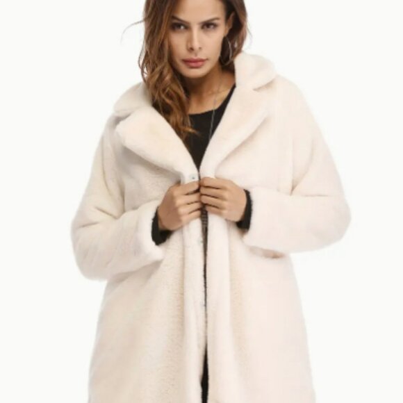 White Faux Fur Jacket – Chic & Elegant Winter Layer - Picture 4 of 5